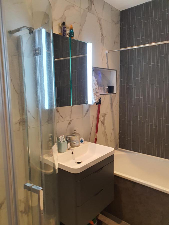 Daniari Guest Rooms Erith 외부 사진