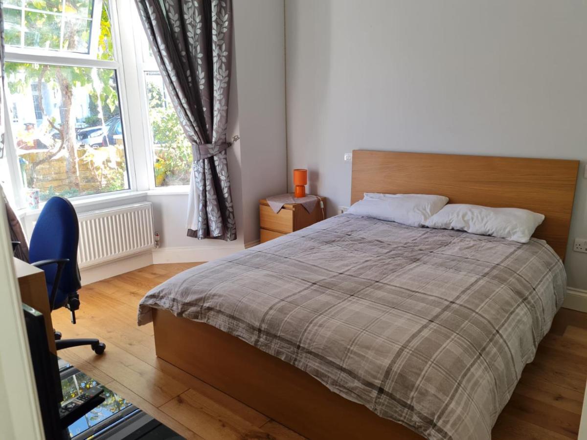 Daniari Guest Rooms Erith 외부 사진